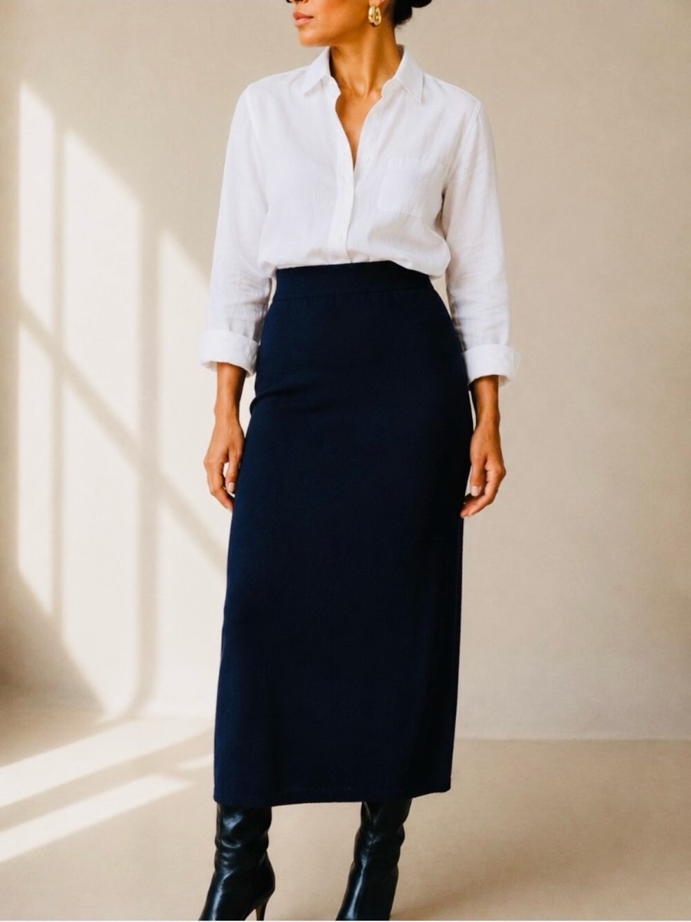 St. John Santana Knit Midi Pencil Skirt, Sz 2 - Picture 2 of 9